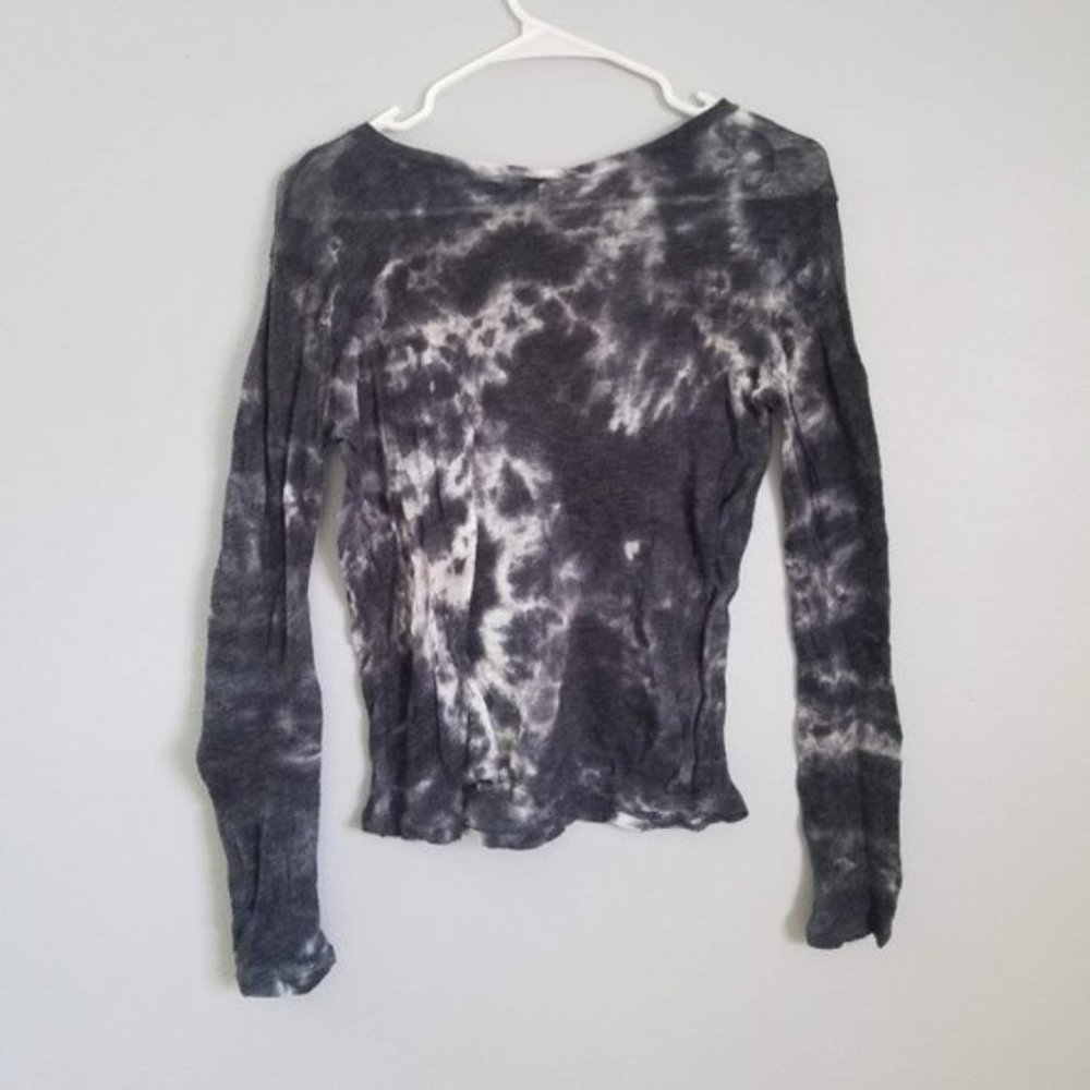 Forever 21 Tie-Dye Long Sleeve Tee
